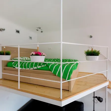 F4 Fiumei Budapeşte